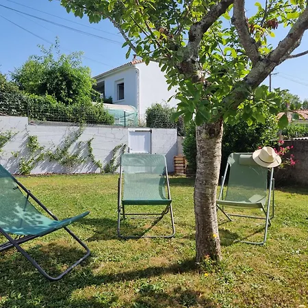 L'urbaine, Maison De Spacieuse, Jardin, Wifi لا روش سور يو