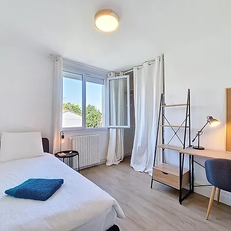 L'urbaine, Maison De Spacieuse, Jardin, Wifi شقة لا روش سور يو