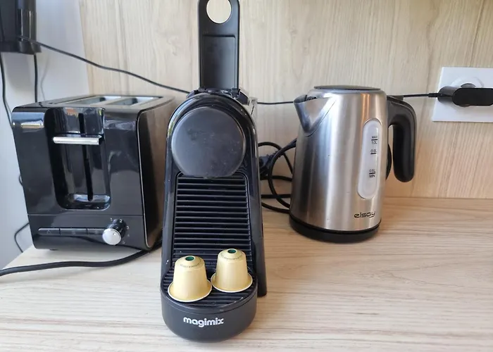 L'urbaine, Maison De Spacieuse, Jardin, Wifi *