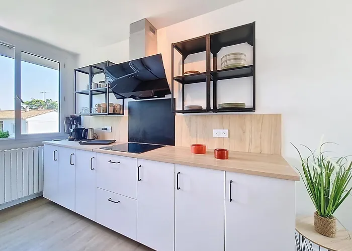 Appartement L'urbaine, Maison De Spacieuse, Jardin, Wifi *